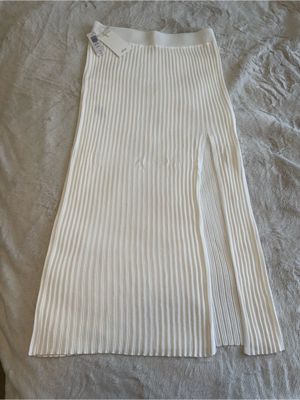 Aritzia Wilfred Cream Ribbed Midi Skirt with Side Slit